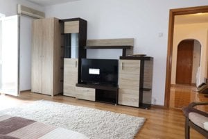 Apartament de 2 camere, 50 mp, decomandat, balcon, zona Muncii - imagine 2