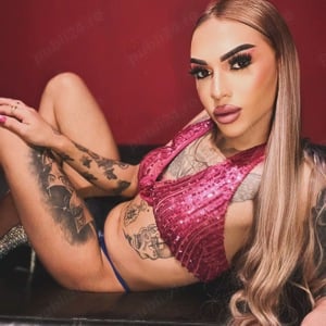 Din nou in Focșani transsexualla de lux   - imagine 2