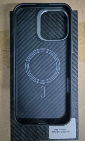 Husa Iphone 16 Pro Max fibra de carbon  - imagine 3