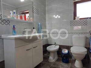 Casa de vanzare 6 camere curte 1252 m garaj terasa livada cu pomi Mohu - imagine 10