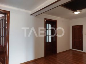 Casa de vanzare 6 camere curte 1252 m garaj terasa livada cu pomi Mohu - imagine 19