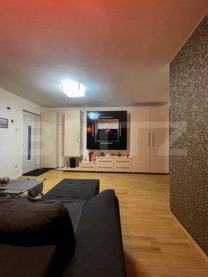 Apartament la casa, 2 camere, semidecomandat, 45 mp, - imagine 5