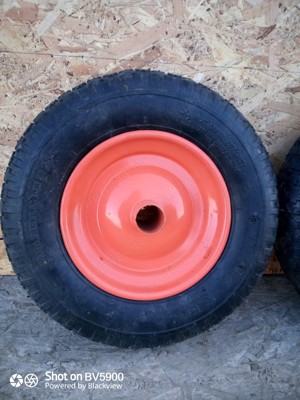 Roti cu jante de metal și anvelope - imagine 3