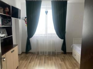 Vand apartament cu 3 camere - imagine 9