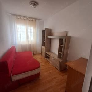 De închiriat  apartament cu 3 camere - imagine 3