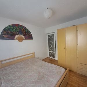 De închiriat  apartament cu 3 camere - imagine 6