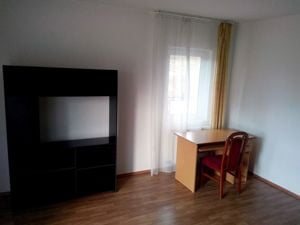 2 camere decomandate, parcare, parter inalt cu 2 balcoane- Manastur