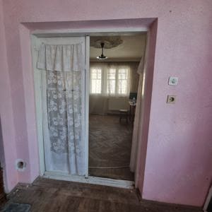 De vanzare apartament la etajul 1 cu 2 camere si balcon - imagine 3