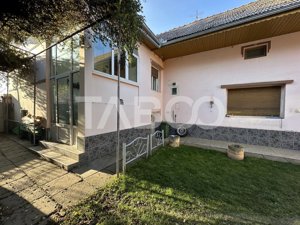 Casa de vanzare 3 camere 105 mpu teren liber 498 mp si garaj Mandra - imagine 2