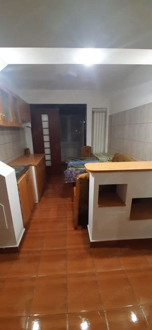 Închiriez apartament 2 camere - imagine 3