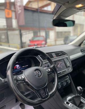 Volkswagen Tiguan VW 1.6 TDI 4x2 115CP   Senzori 360   EURO 6   Park-Assist   2017 - imagine 5
