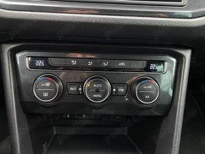 Volkswagen Tiguan VW 1.6 TDI 4x2 115CP   Senzori 360   EURO 6   Park-Assist   2017 - imagine 7