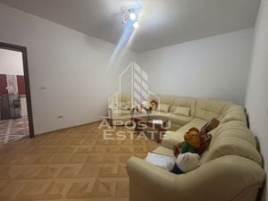 Apartament cu 2 camere la curte comuna, centrala termica, boxa de 50mp - imagine 3