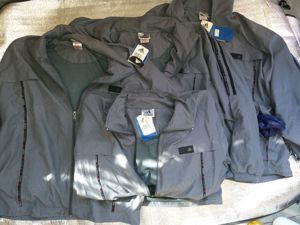 Bluze trening adidas gri tercot 2 buzunare cu fermoare, lungime 70 cm, latime 55 cm - imagine 2