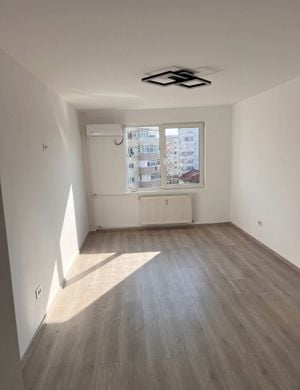 AP. 3 CAMERE, METROU 5 MIN, NEMOBILAT, RENOVAT TOTAL, PET-FRIENDLY - imagine 6