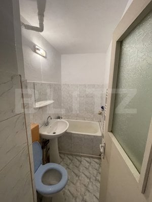 Apartament 2 camere, decomandat, 332 mp,zona 9Mai - imagine 4