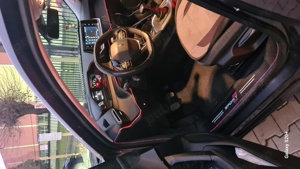 Vând autoturism Peugeot model 2008 suv din 2020 motor 1,2l benzina  - imagine 9