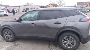 Vând autoturism Peugeot model 2008 suv din 2020 motor 1,2l benzina  - imagine 2