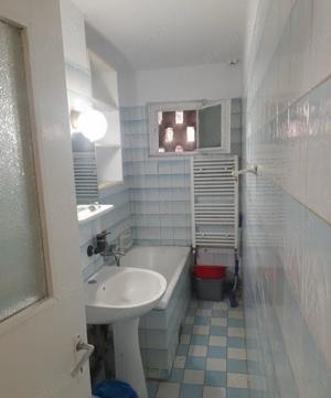 Apartament cu 3 camere de vanzare in Caransebes. - imagine 2