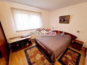 Apartament cu 2 camere, zona centrală, etaj 3, spațios si luminos - imagine 4