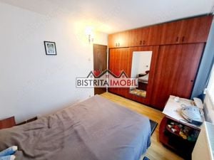 Apartament cu 2 camere, zona centrală, etaj 3, spațios si luminos - imagine 5