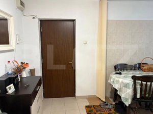 Apartament de 3 camere, decomandat, 64 mp, etajul 2, zona liceul Spiru Haret  - imagine 5