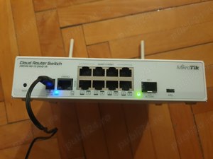 Router switch Microtik Gigabit CRS109-8G-1S-2HnD-IN
