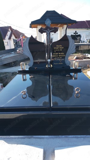 Executam lucrări la cimitir 