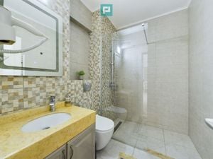 Dimineți Senine pe Malul Mării – Apartament cu Priveliște Superbă - imagine 7