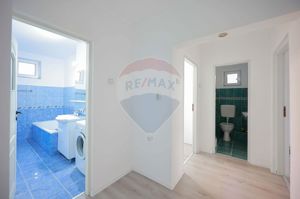 Apartament cu 3 camere de vânzare, zona Ioșia - imagine 5