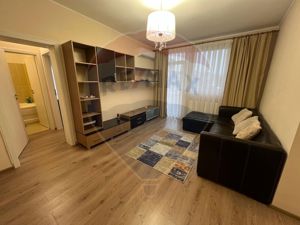 De Închiriat  Apartament 2 camere+ Garaj  zona Centralā - imagine 9