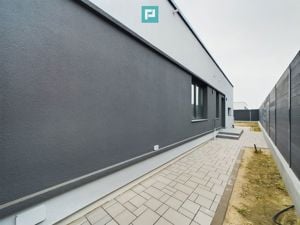 Duplex modern, pe parter, amplasat într-o zonă liniștită din Moșnița Nouă - imagine 10