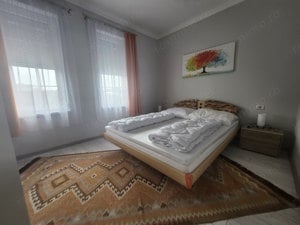 Apartament cu 2 camere in Vila -mobilat si utilat-curte proprie -parcare inclusa 480E - imagine 7