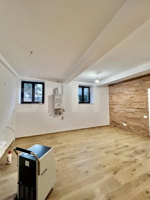 Apartament modern, 3 camere,60,5 mp, zona-ultracentrala - imagine 2