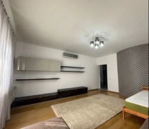 De vânzare apartament 3 camere zona Torontalului complex Europa  - imagine 2