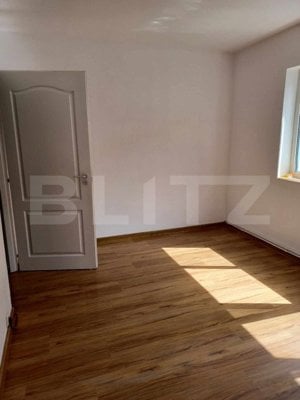 Apartament 3 camere, 70 mp, etaj 3, zona centrala - imagine 7