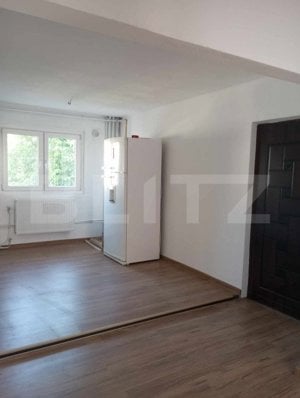 Apartament 3 camere, 70 mp, etaj 3, zona centrala - imagine 8