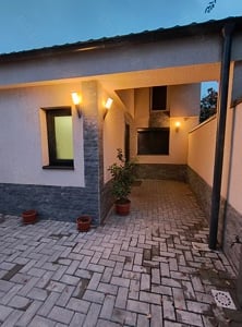 Casa  la doar 500 m de spitalul Nr 1 Craiova - imagine 2