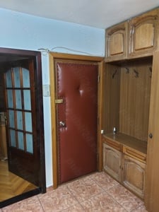 Dau în chirie apartament cu 2 camere - imagine 10