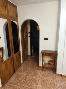 Dau în chirie apartament cu 2 camere - imagine 9