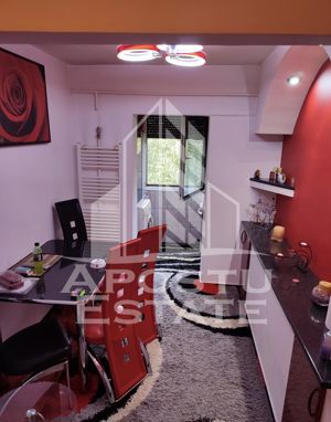 Apartament cu 3 camere in zona Girocului, centrala termica - imagine 2