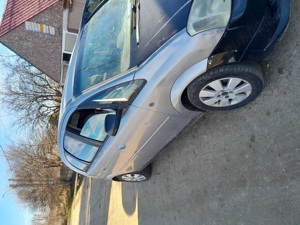 Dezmembrez Opel meriva - imagine 5