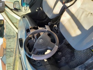 Dezmembrez Opel meriva - imagine 2