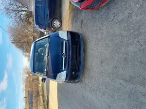 Dezmembrez Opel meriva - imagine 4