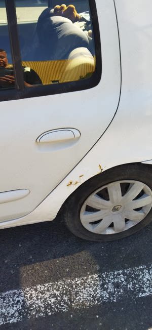 Vand Renault Clio Symbol 2006 benzina 1.4L 75 CP - imagine 8