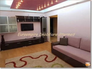 Apartament 3 camere decomandate zona Stadion