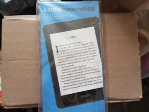 kindle paperwhite  generatia 11,,16gb,nou si sigilat in cutie