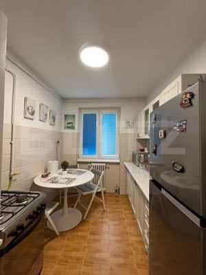 Apartament cu 2 camere, 48 mp, zona Take Ionescu - imagine 5