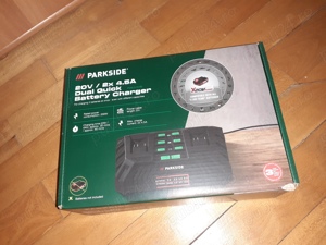 Incarcator dublu pentru baterii Parkside - imagine 5
