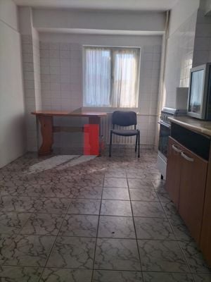 APARTAMENT 3 CAMERE - imagine 4